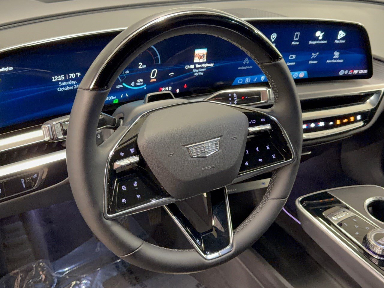 Used 2024 Cadillac Lyriq Luxury RWD image 10