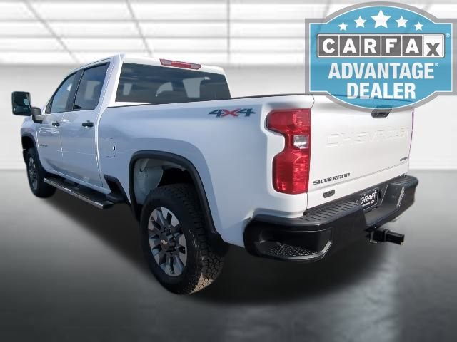 Used 2025 Chevrolet Silverado 2500 Custom image 2