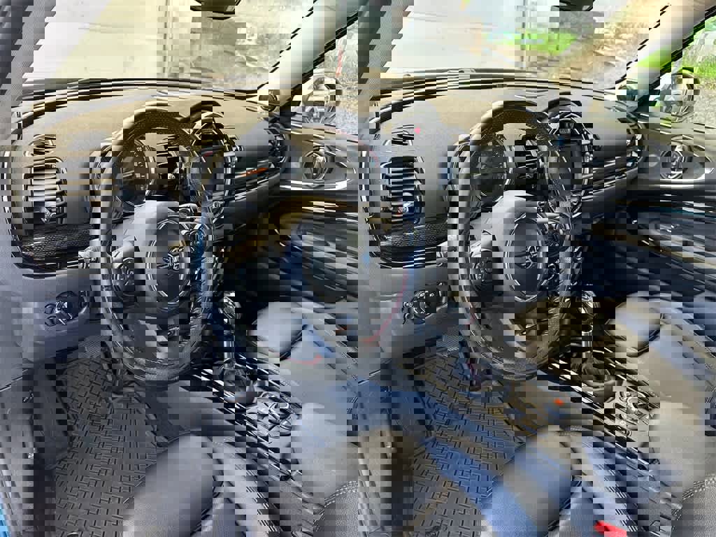 Used 2019 MINI Cooper Clubman S image 2