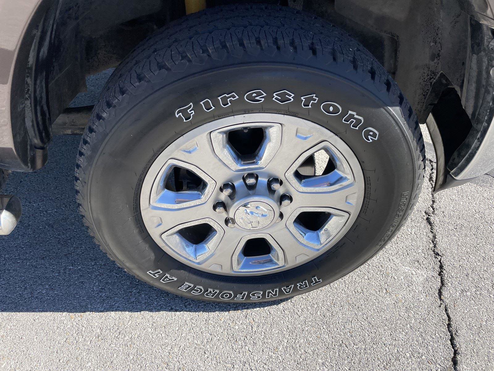 Used 2018 RAM 2500 Laramie w/ Protection Group image 32