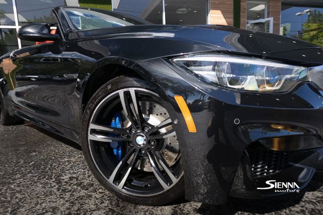 Used 2018 BMW M4 Convertible image 17
