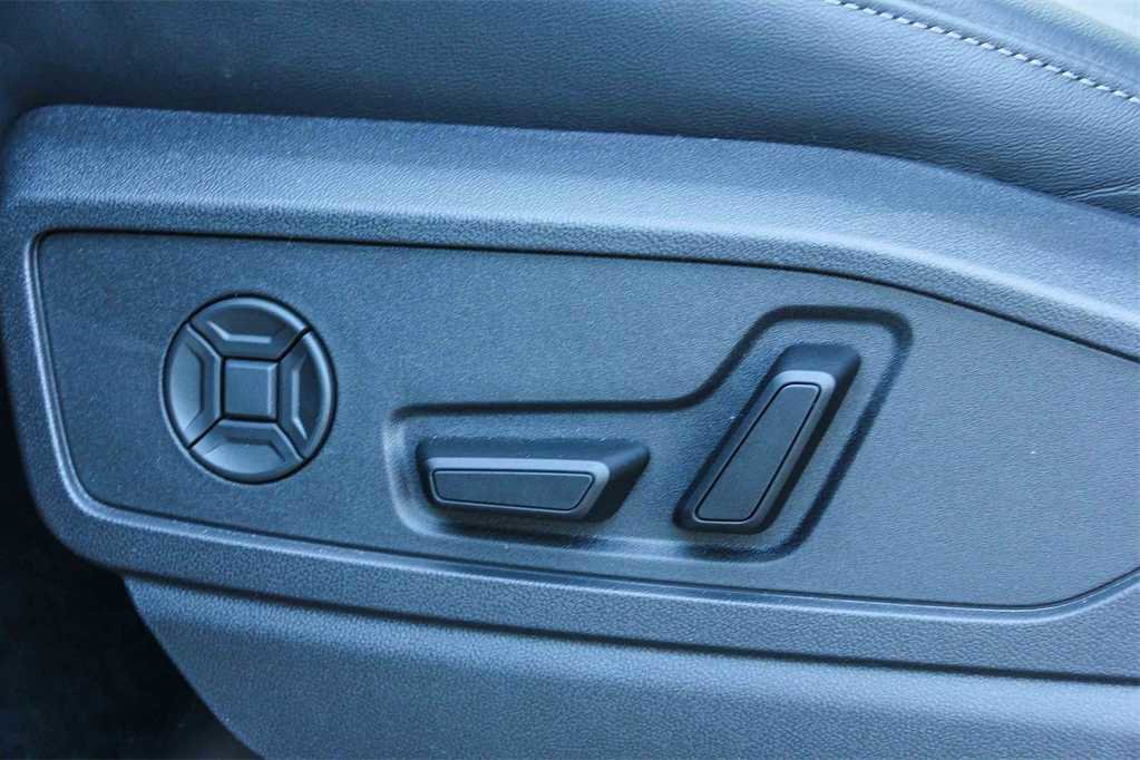 New 2025 Audi Q5 Premium Plus image 21