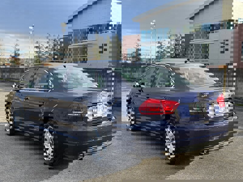 Used 2013 Volkswagen Passat 2.5 SE image 3