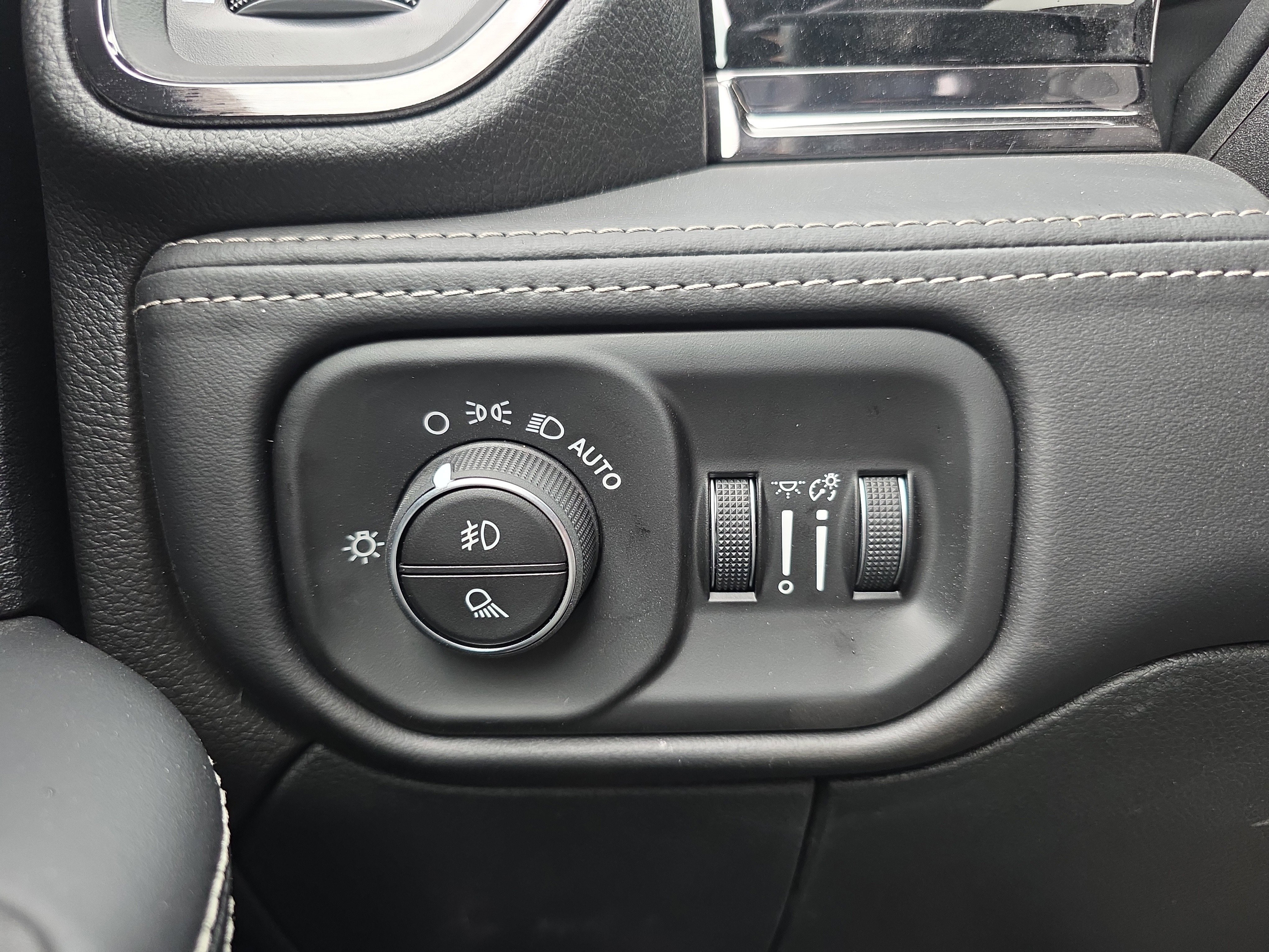 New 2026 RAM 2500 Limited image 12