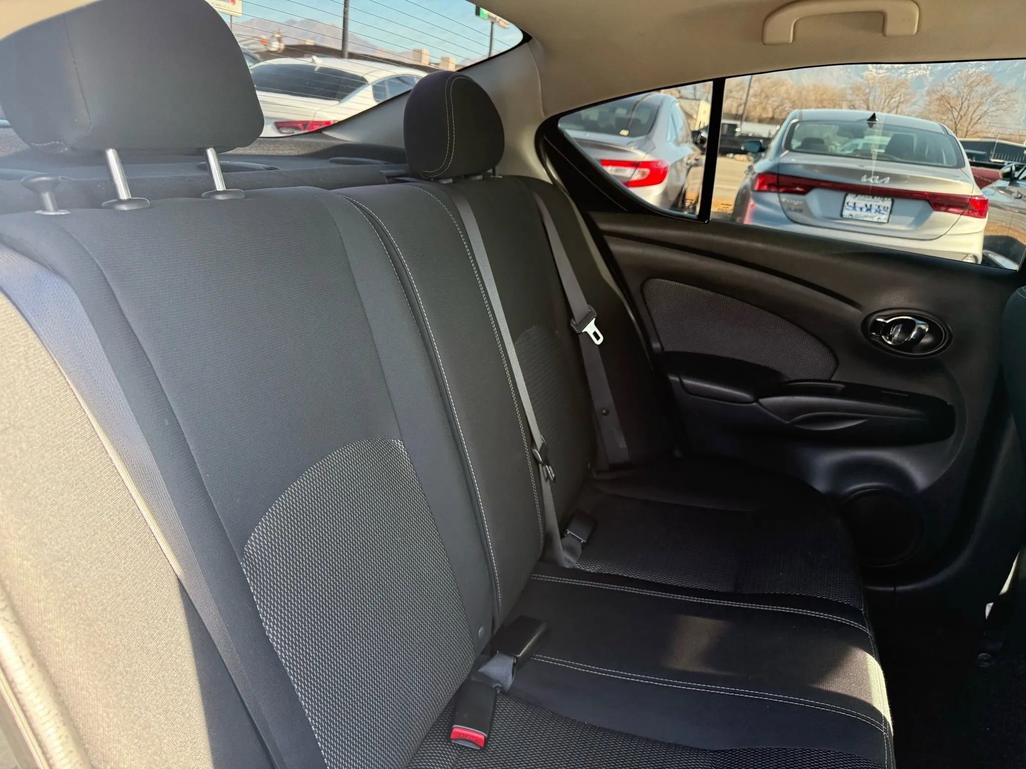 Used 2016 Nissan Versa SV image 21