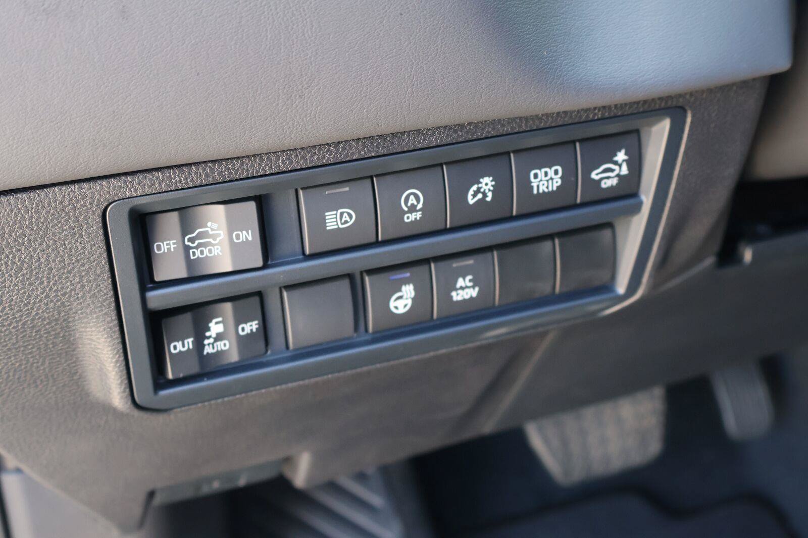Used 2024 Toyota Tundra Platinum AWD/4WD image 25
