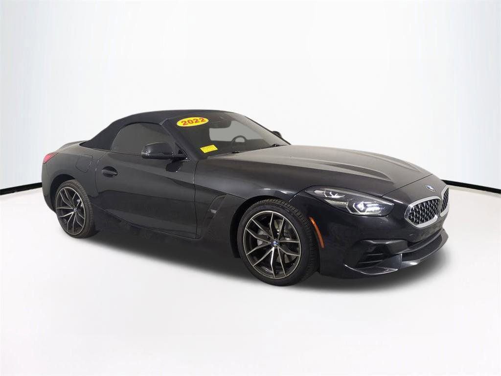 Used 2022 BMW Z4 sDrive30i w/ Driving Assistance Package image 2