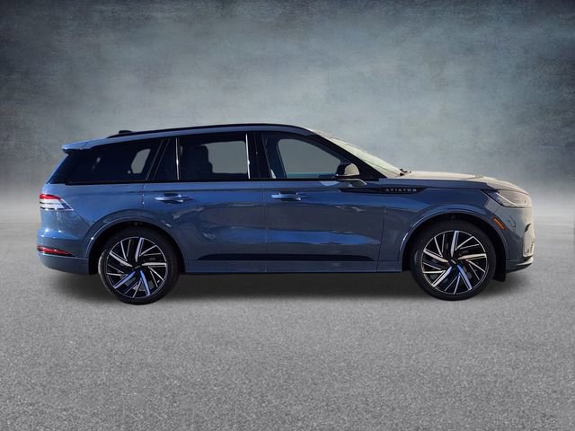 New 2026 Lincoln Aviator Black Label w/ Jet Appearance Package image 8