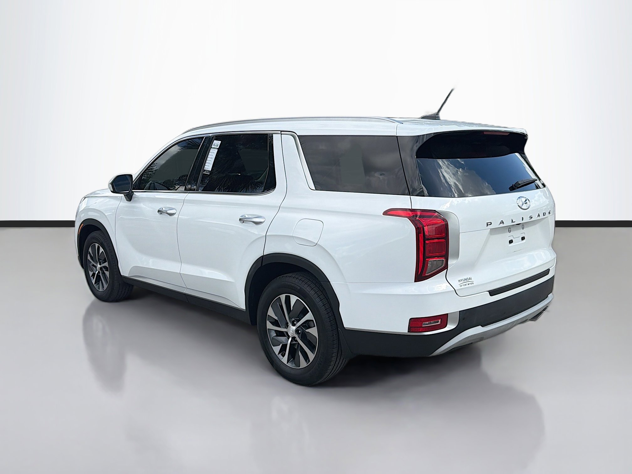 Used 2021 Hyundai Palisade SEL w/ Cargo Package image 5