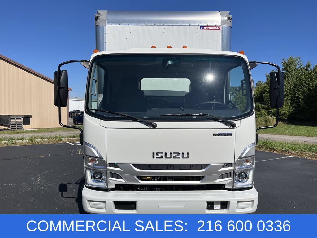 Used 2024 Isuzu NPR RWD image 12