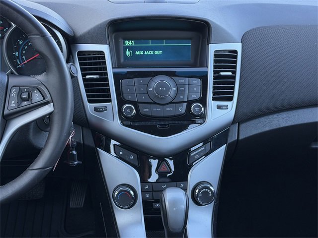 Used 2014 Chevrolet Cruze LT image 9