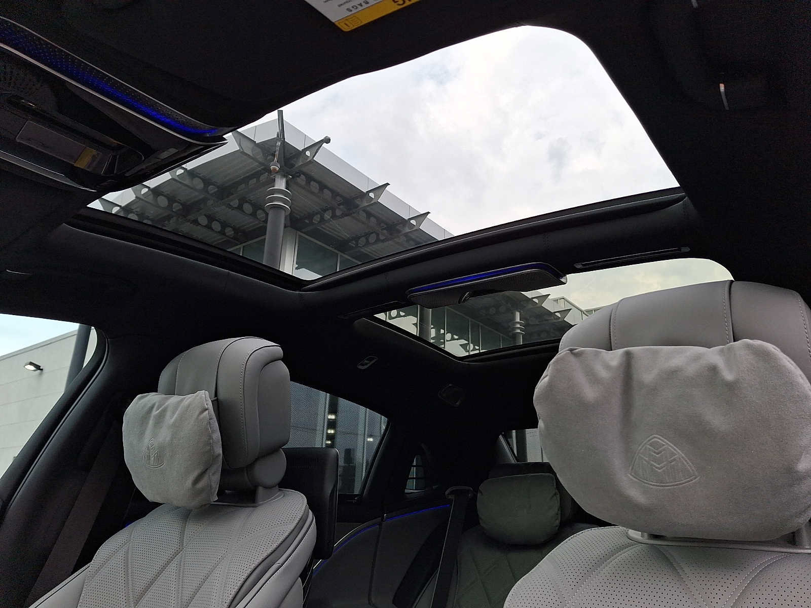 Certified 2025 Mercedes-Benz Maybach S 580 4MATIC image 17