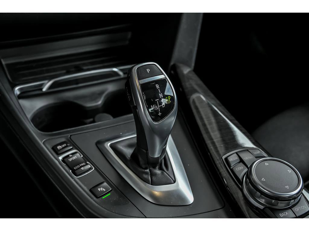 Used 2017 BMW 330i xDrive Sedan image 22