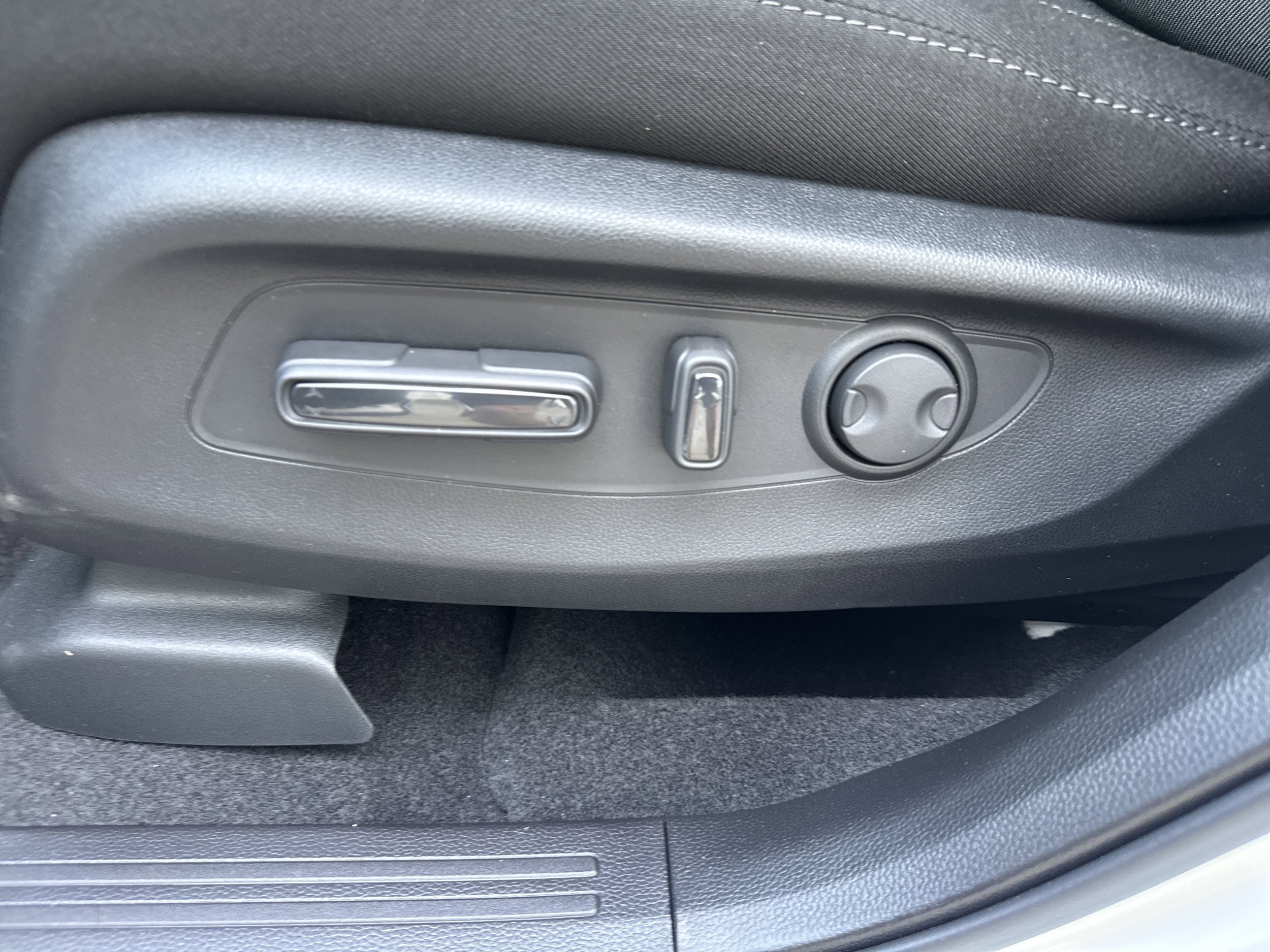 New 2026 Honda CR-V EX image 6