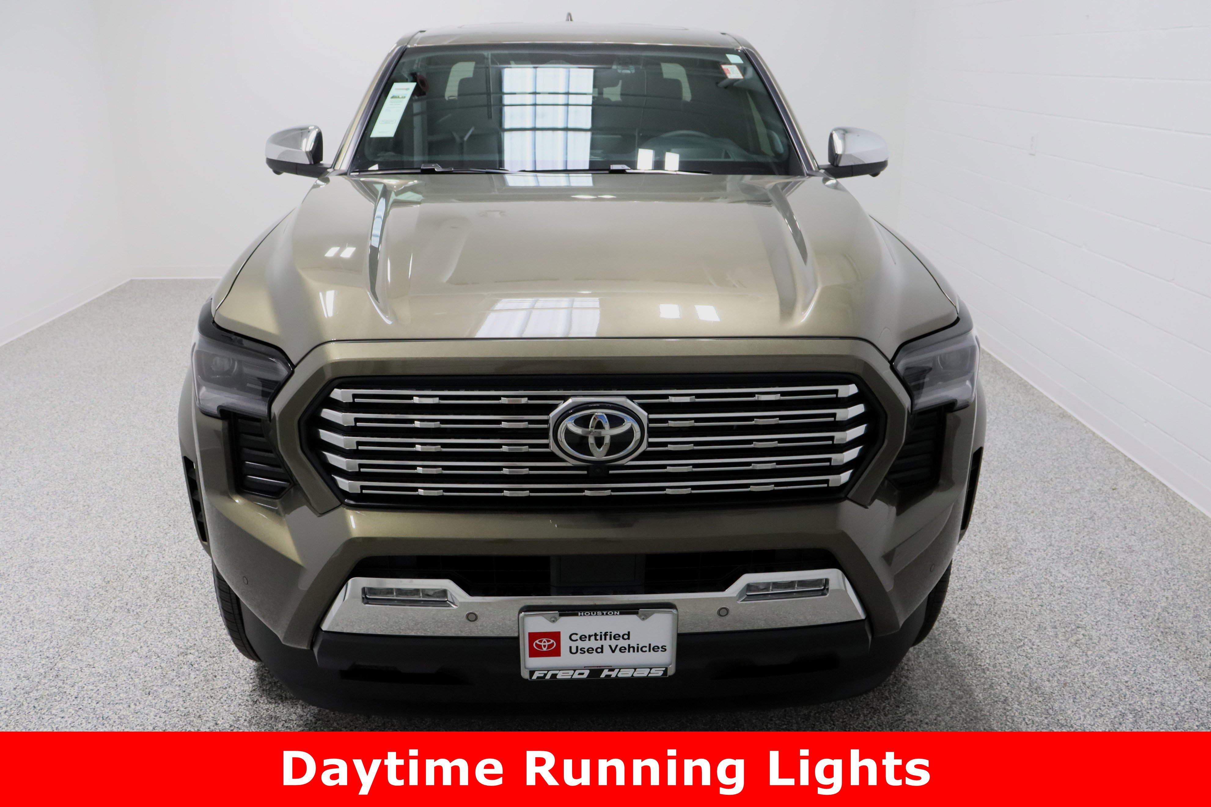 Certified 2025 Toyota Tacoma Limited image 3