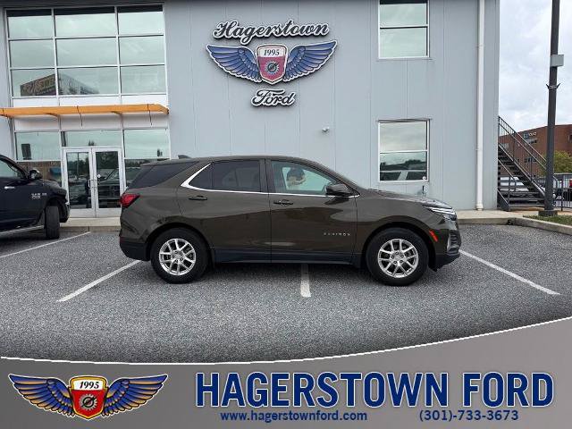 Used 2023 Chevrolet Equinox LT w/ LPO, Floor Liner Package FWD image 1
