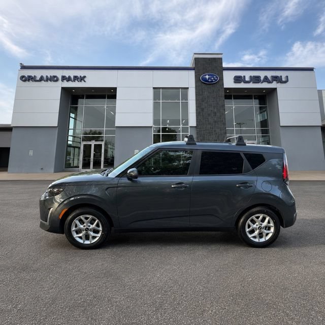 Used 2025 Kia Soul LX w/ LX Technology Package FWD image 8
