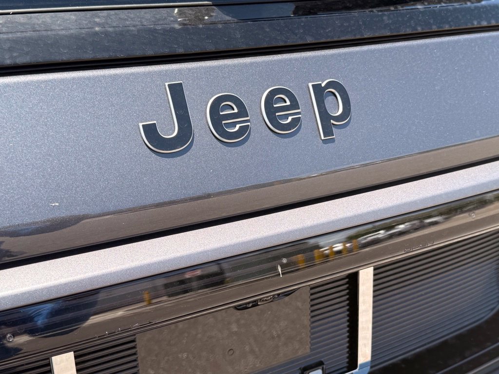 New 2026 Jeep Grand Wagoneer Limited AWD/4WD image 37