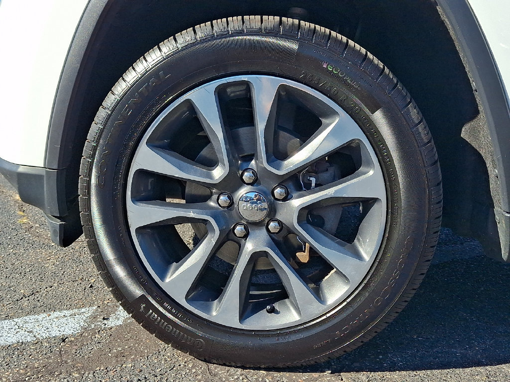 Used 2018 Jeep Grand Cherokee Limited AWD/4WD image 10