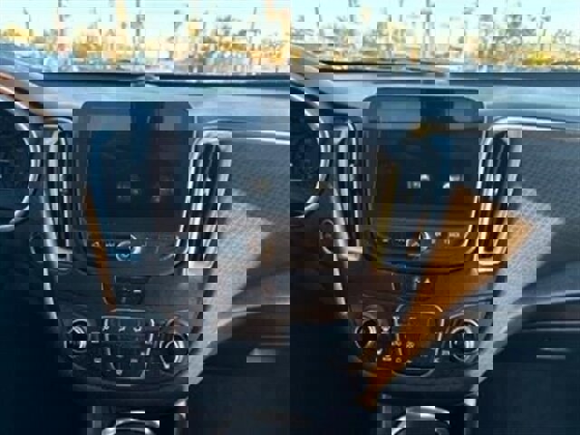 Used 2022 Chevrolet Malibu LT image 33