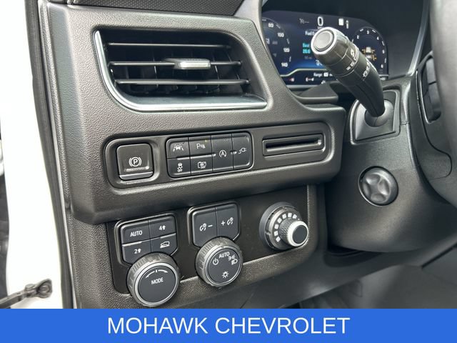 Used 2022 Chevrolet Suburban RST w/ Luxury Package AWD/4WD image 36