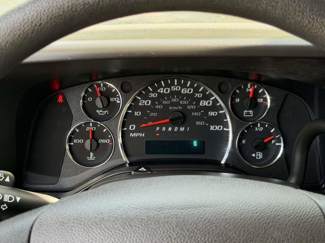 Used 2024 Chevrolet Express 3500 LT w/ LT Preferred Equipment Group RWD image 24