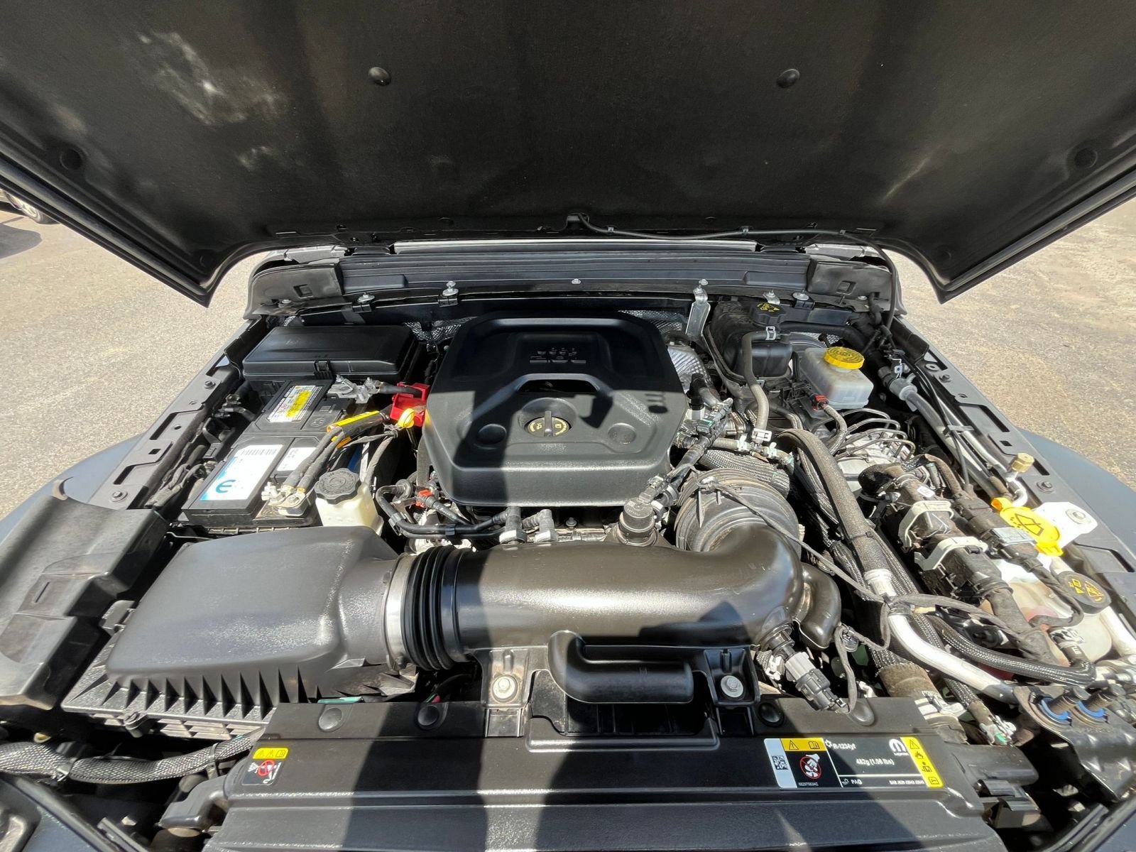 Used 2025 Jeep Wrangler Unlimited Sport AWD/4WD image 28