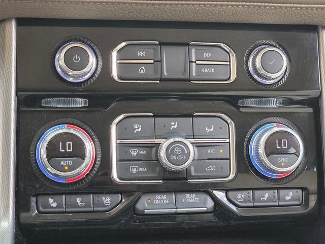 Used 2022 GMC Yukon Denali RWD image 16