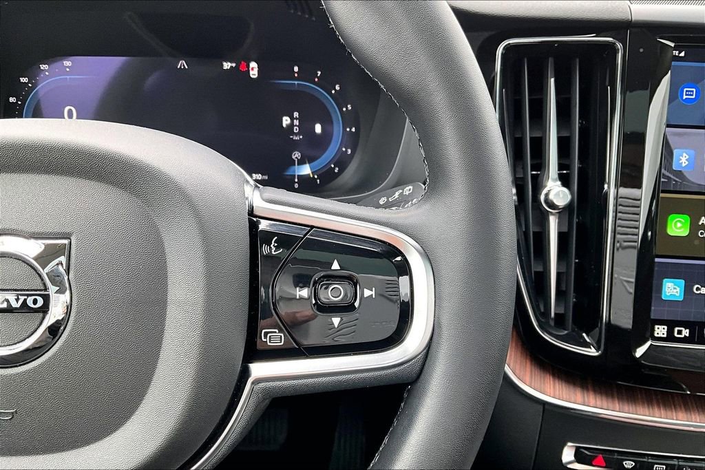 Certified 2023 Volvo XC60 B5 Plus w/ Protection Package Premier image 11