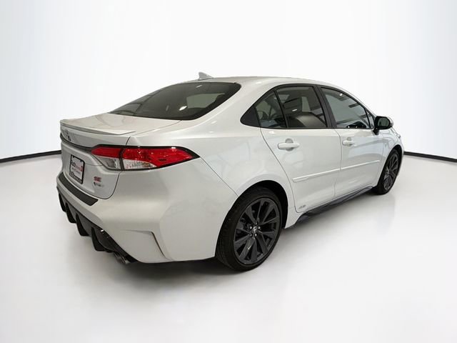 Certified 2025 Toyota Corolla SE w/ SE Premium Package AWD/4WD image 6