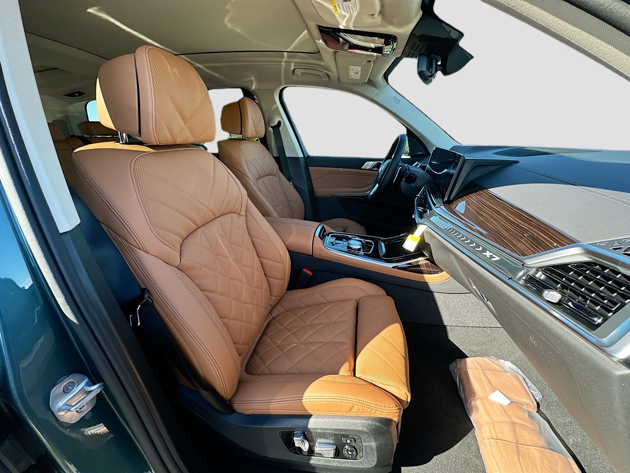 New 2026 BMW X7 xDrive40i w/ Executive Package image 24
