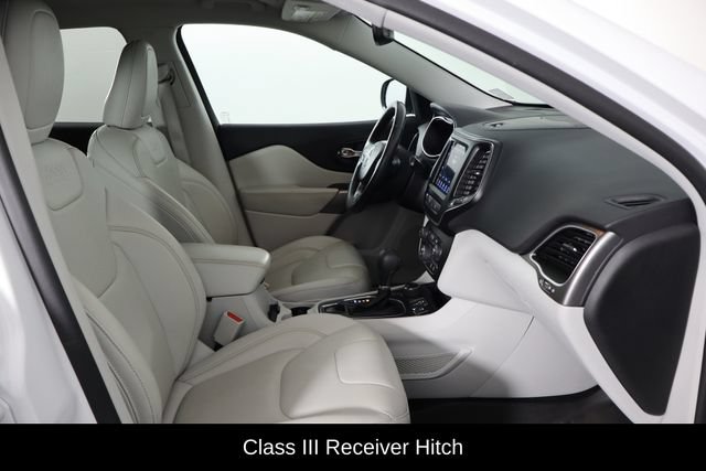 Used 2021 Jeep Cherokee Latitude Lux w/ Comfort/Convenience Group AWD/4WD image 18
