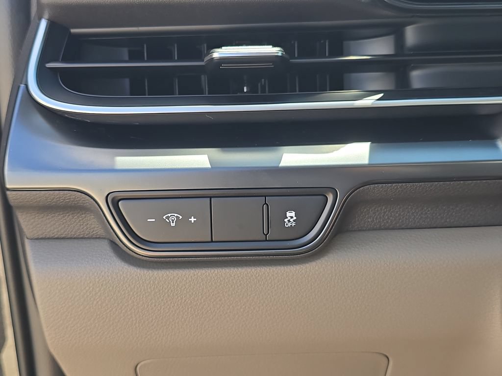 New 2027 Kia Carnival FWD image 29