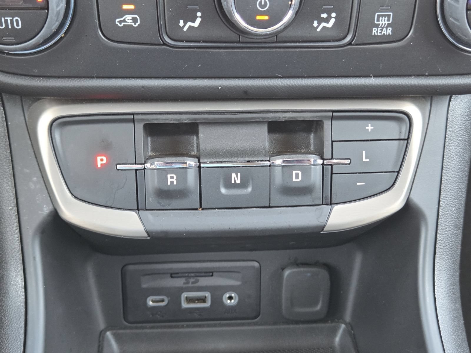 Used 2022 GMC Terrain Denali AWD/4WD image 37