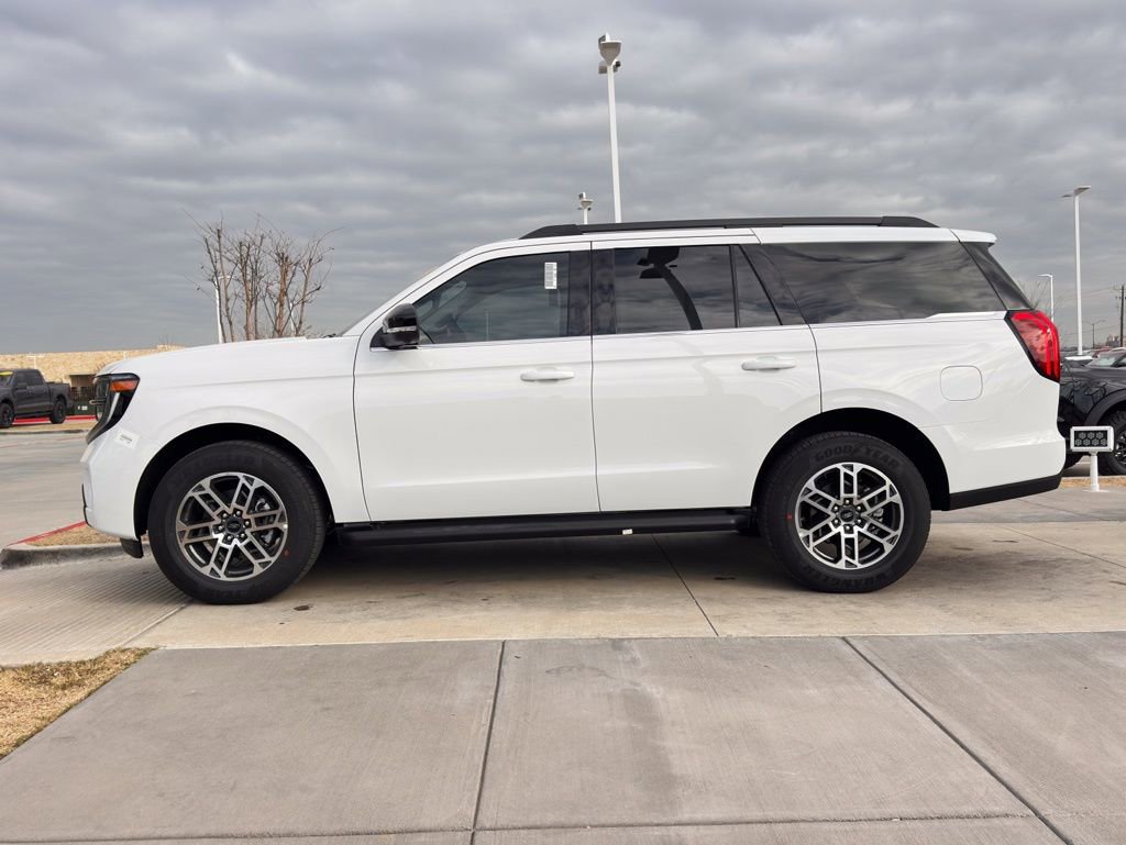 New 2025 Ford Expedition Active image 73