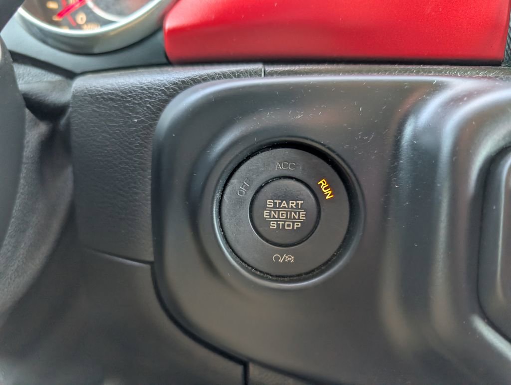 Used 2018 Jeep Wrangler Unlimited Rubicon w/ LED Lighting Group image 19