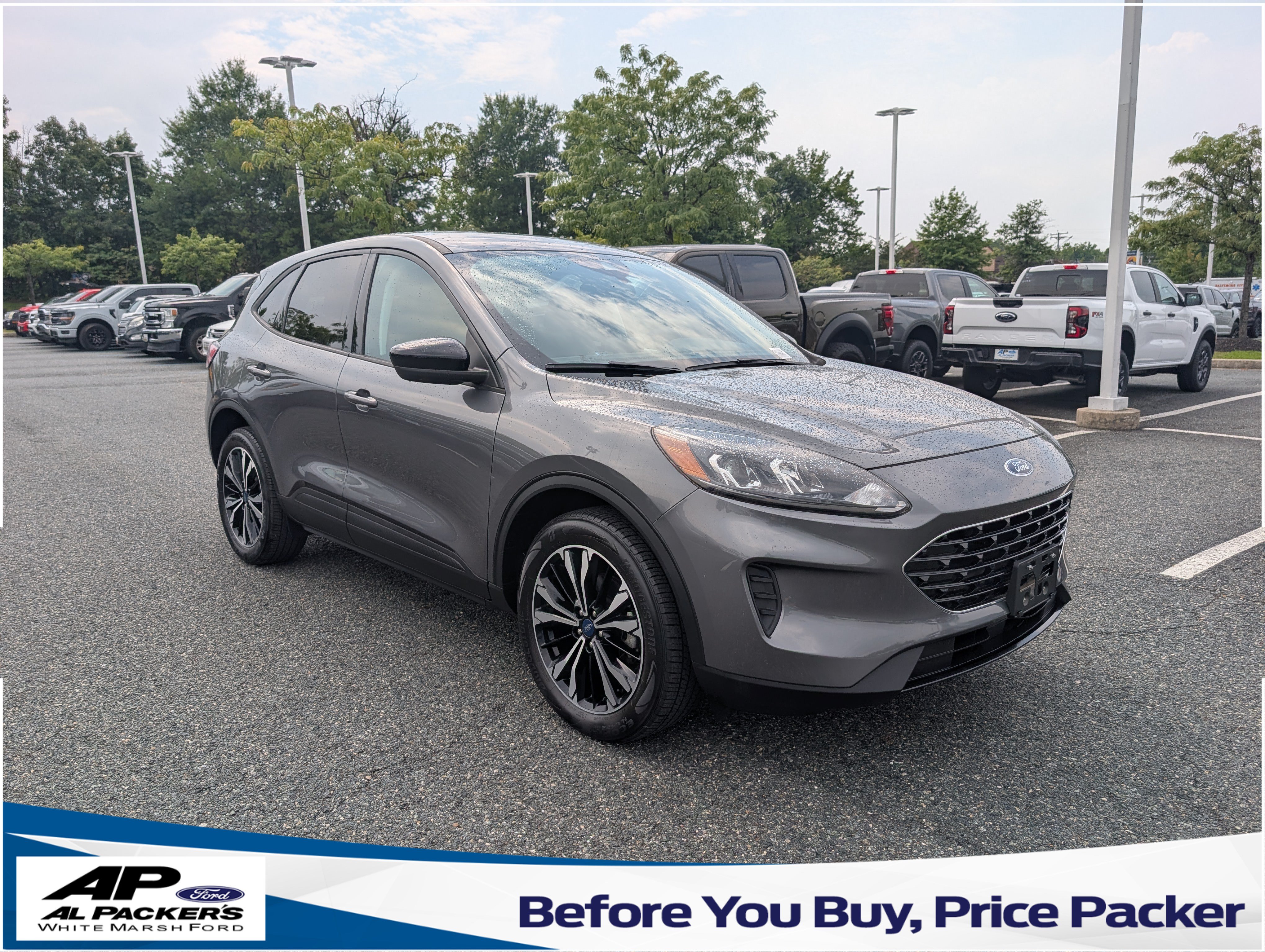 Certified 2021 Ford Escape SE w/ SE Sport Appearance Package AWD/4WD image 1