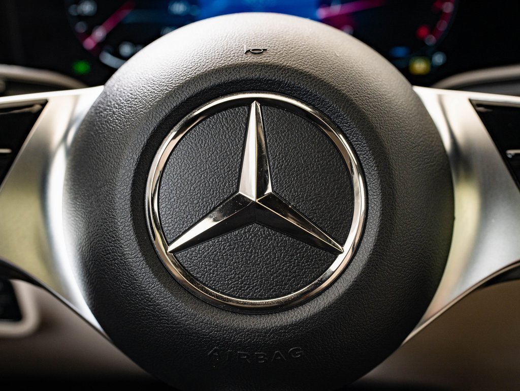 Certified 2025 Mercedes-Benz GLA 250 4MATIC image 27