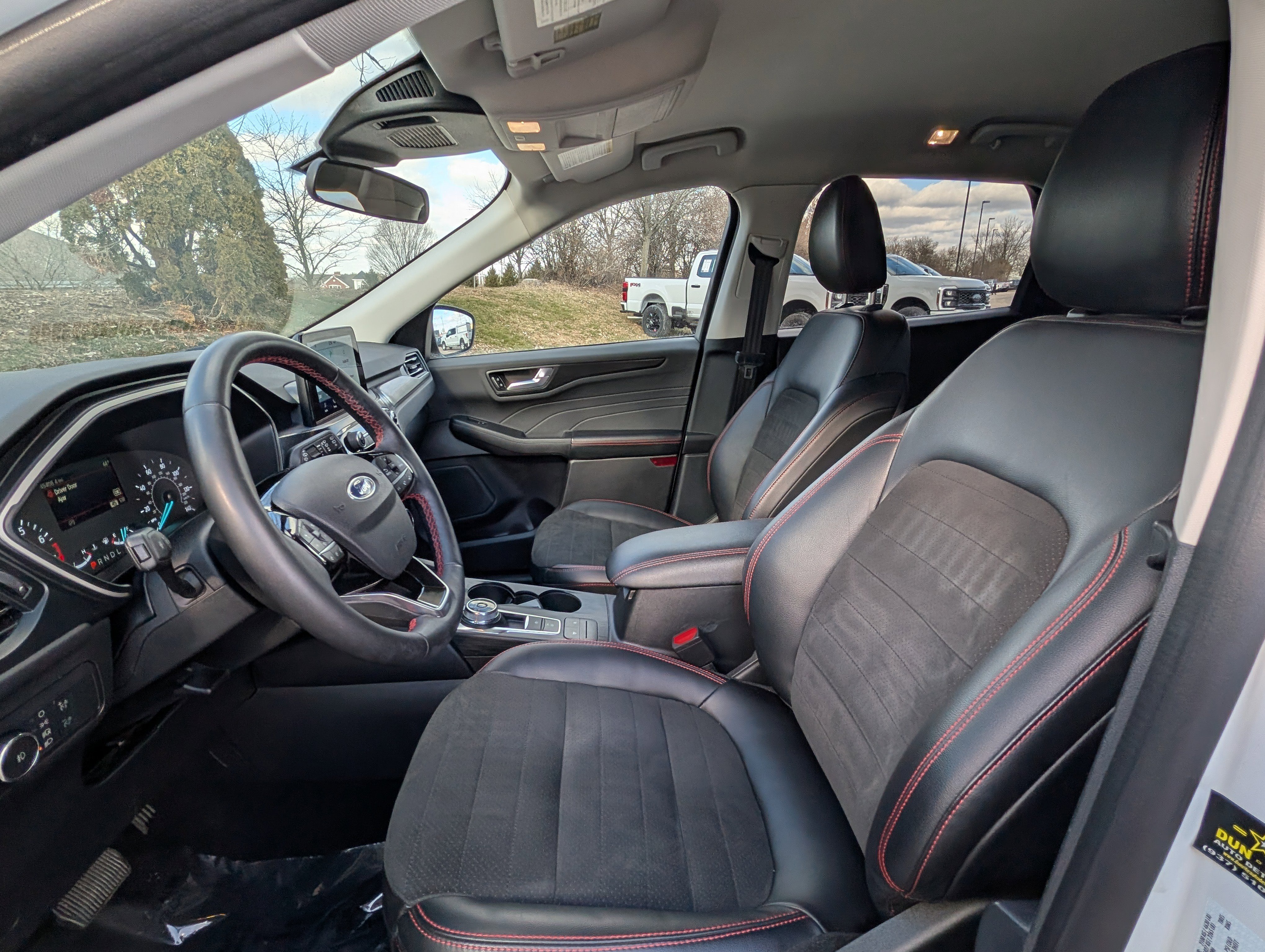 Used 2022 Ford Escape SEL w/ SEL Stealth AWD Package image 10