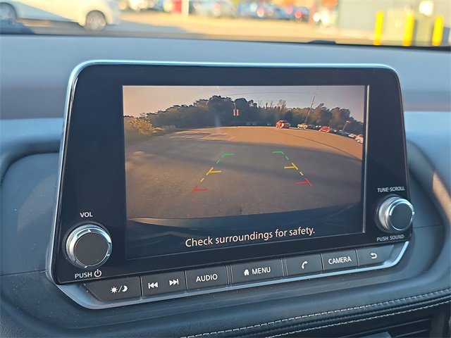 Certified 2021 Nissan Rogue S image 17