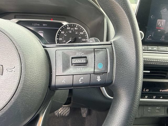Used 2023 Nissan Rogue SV FWD image 30