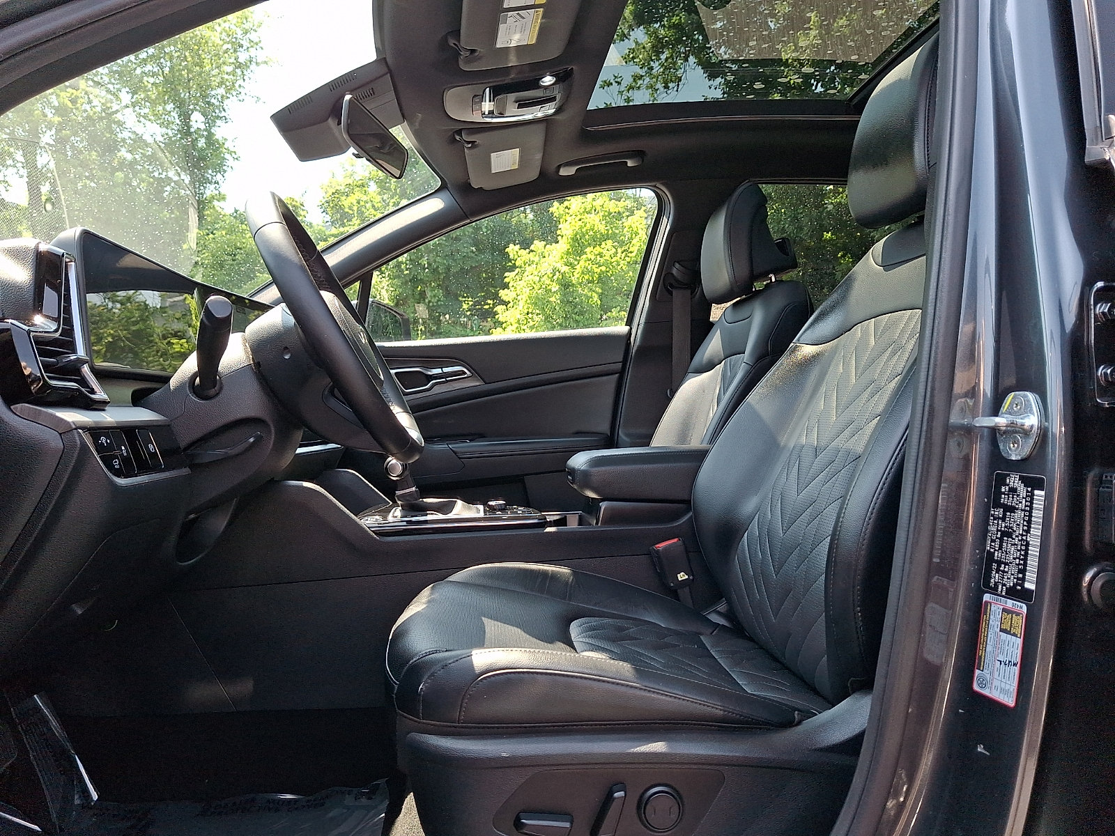 Used 2023 Kia Sportage X-Line w/ X-Line Premium Package AWD/4WD image 12