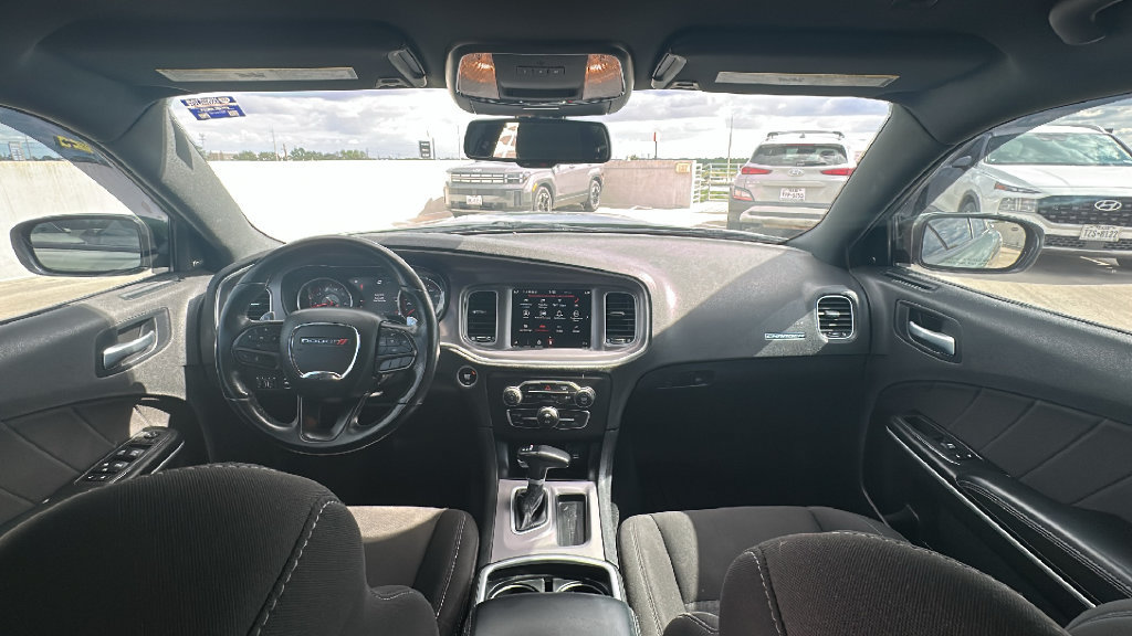 Used 2022 Dodge Charger R/T RWD image 21