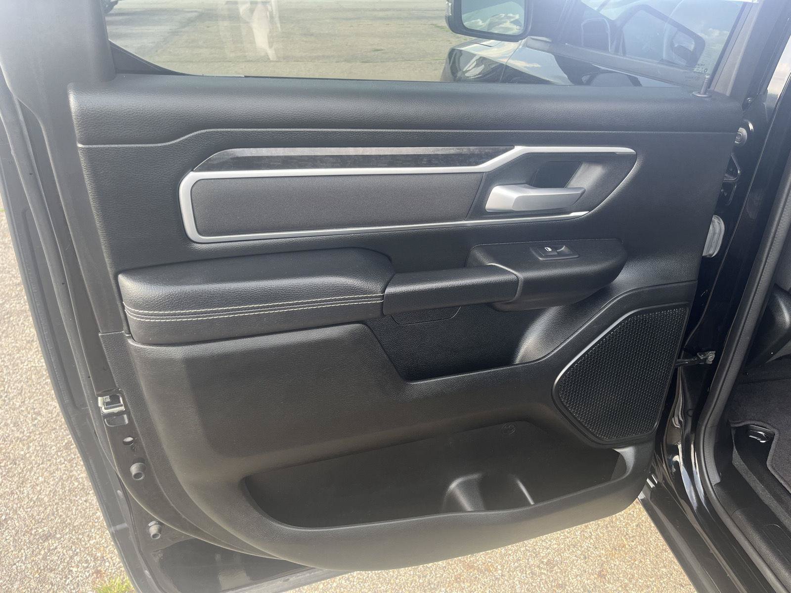 Used 2023 RAM 1500 Big Horn AWD/4WD image 28