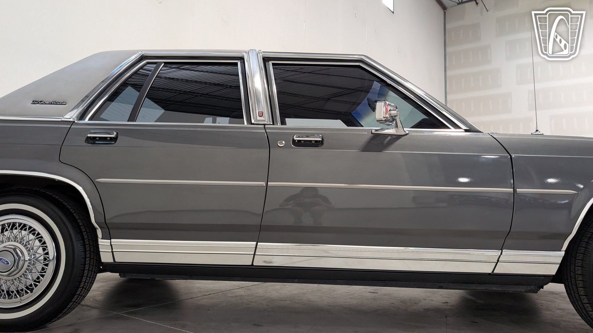 Used 1988 Ford LTD Crown Victoria RWD image 40