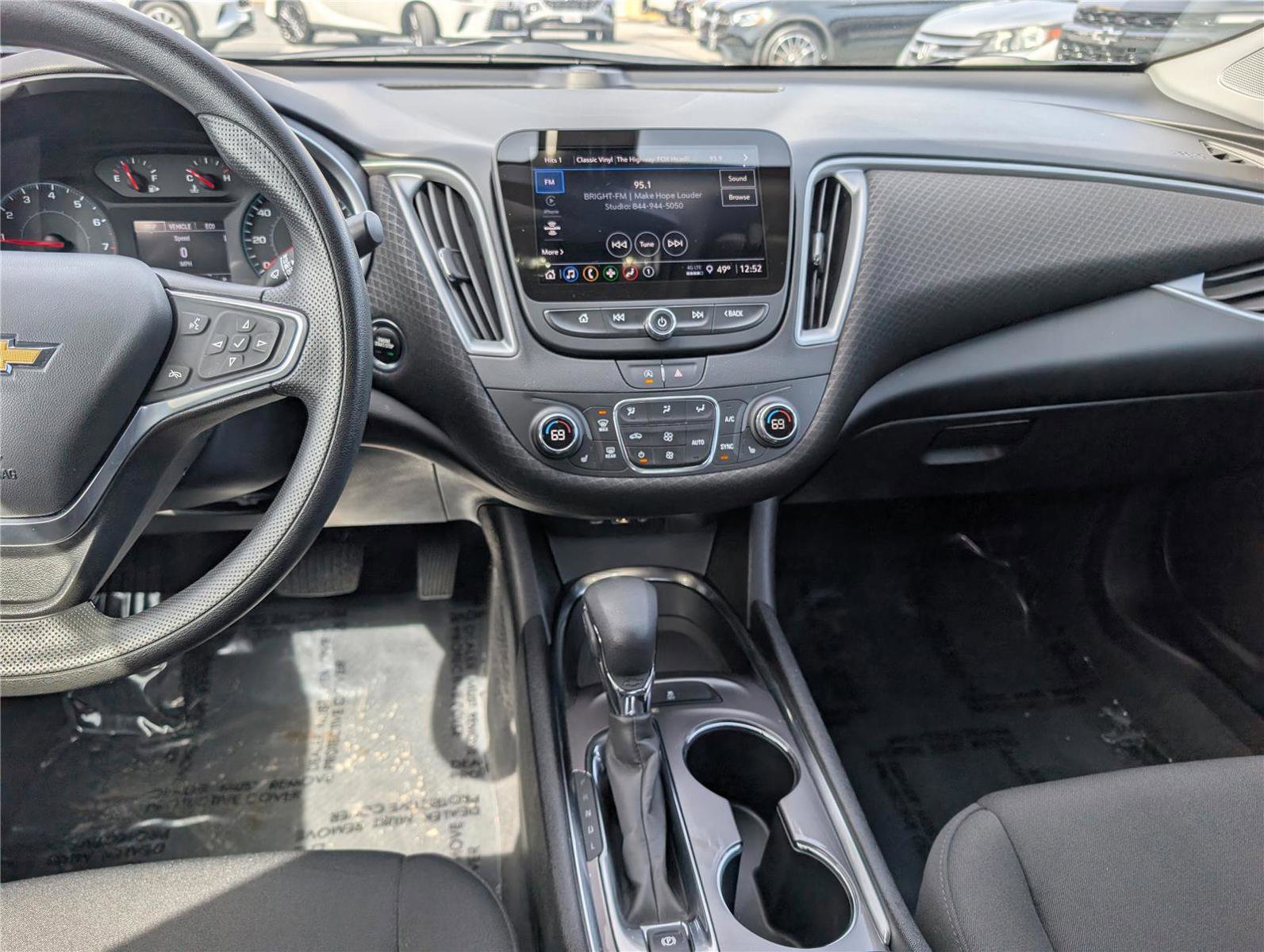 Used 2022 Chevrolet Malibu LT image 18