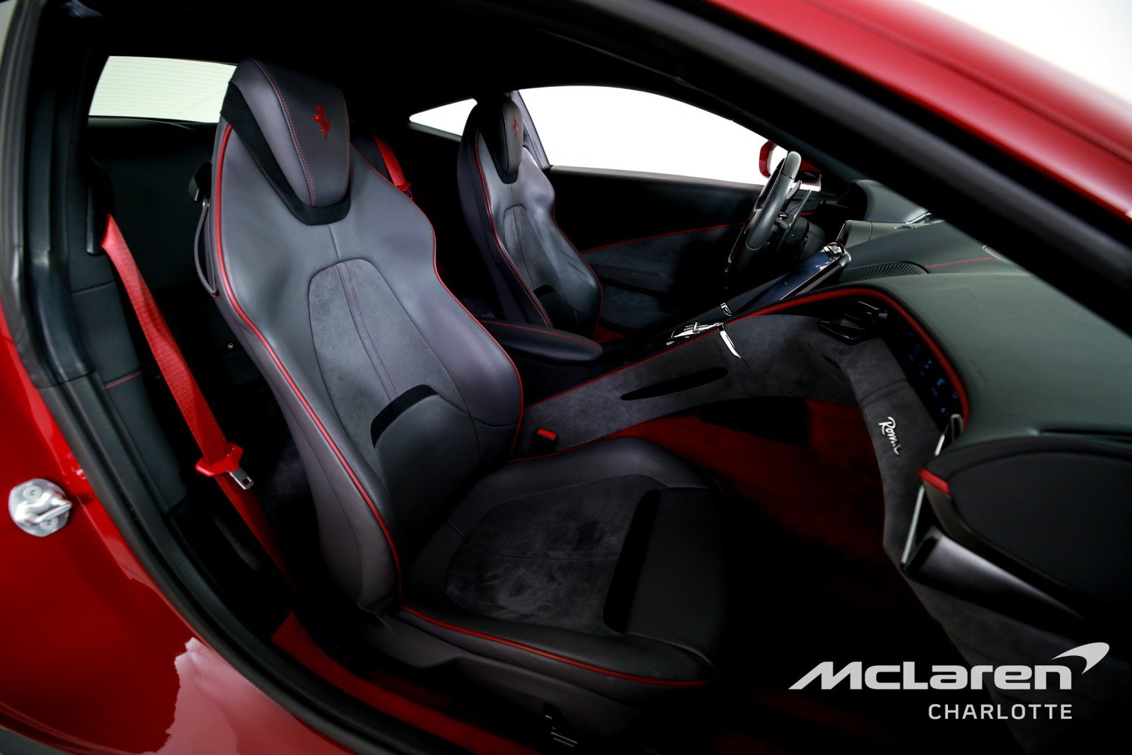 Used 2022 Ferrari Roma RWD image 19
