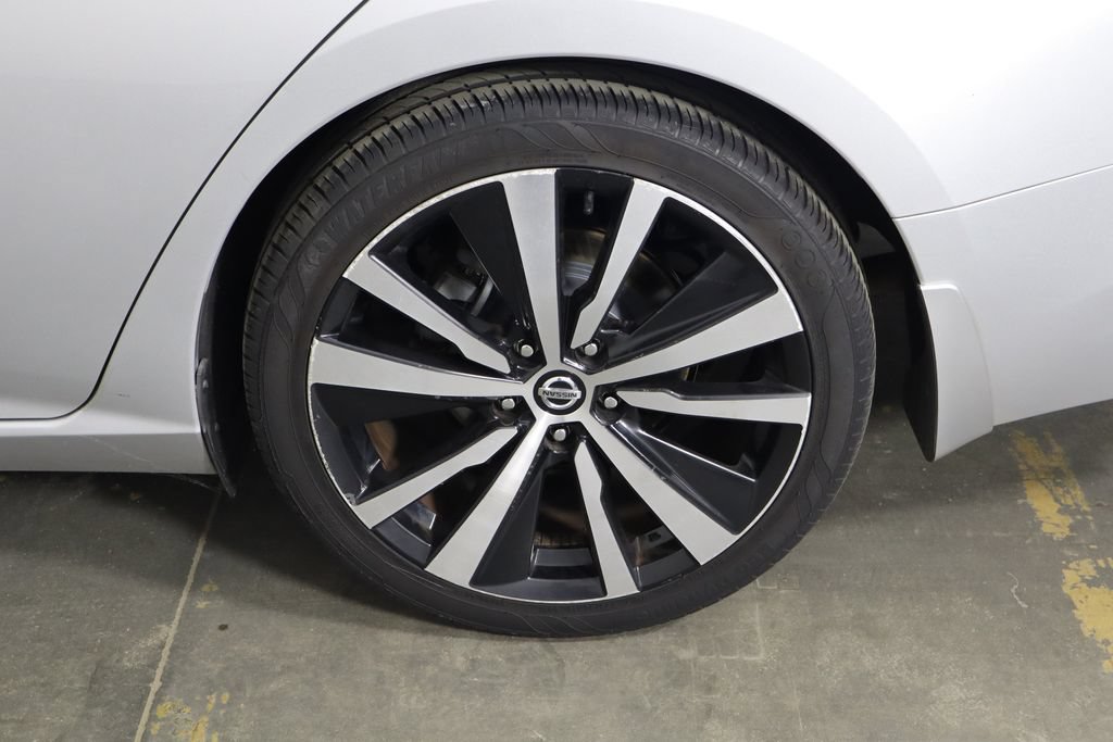 Used 2020 Nissan Altima 2.5 SR w/ Premium Package FWD image 41