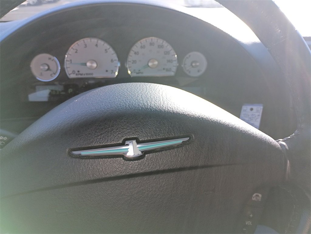 Used 2004 Ford Thunderbird image 21