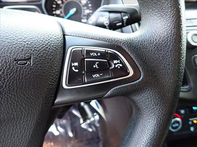 Used 2018 Ford Focus SE w/ SE Appearance Package image 15